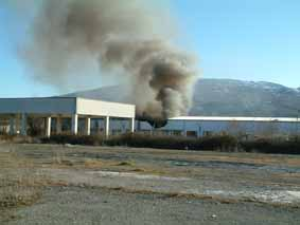 Scoppia incendio in un deposito di Vinchiaturo